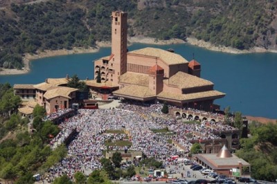 <p>Torreciudad is an opus dei pilgrimage in the Spanish Pyrenees.</p>