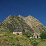 Refugio Viados and Pico del Montó